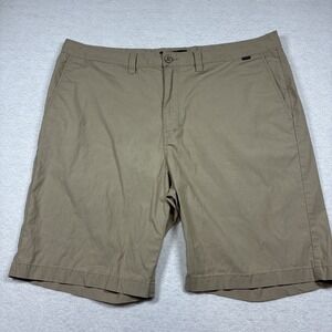 Travis Mathew Shorts Mens 40 Beige Chino Stretch Performance Golf Lightweight